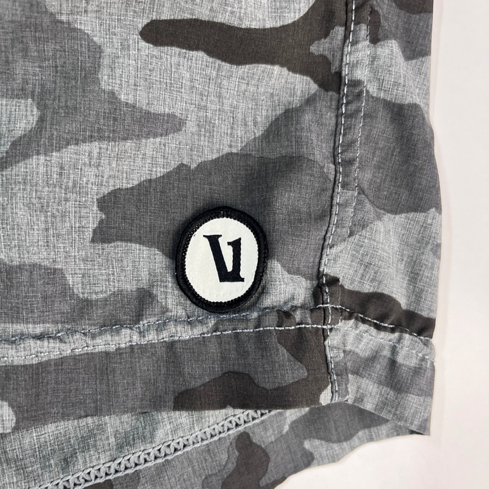 Vuori Kore Shorts Mens Size L Grey Camo Athletic Gym Lined 7.5 Inch Inseam - Picture 11 of 11